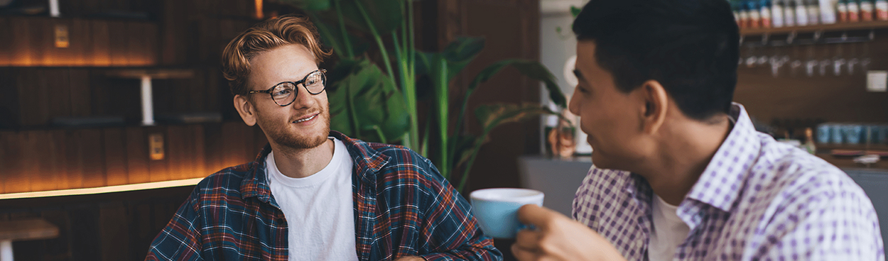 Freunde entdecken die L&ouml;sungen der K&uuml;nstlichen Intelligenz.