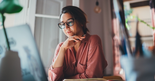 Picture of a woman searching for jobs on the computer